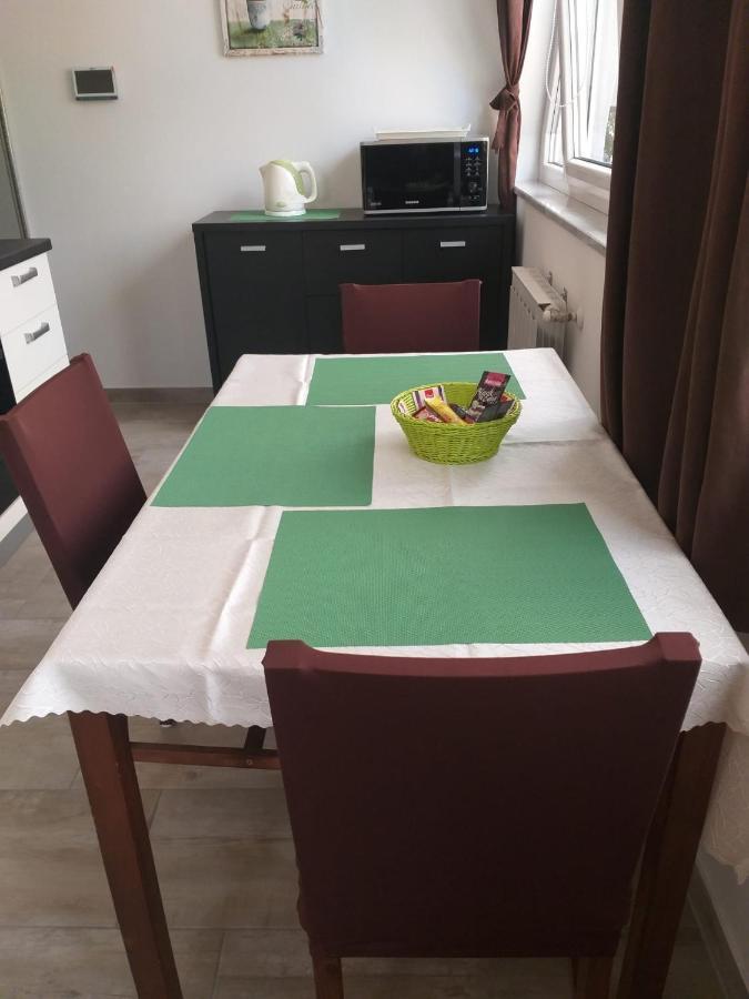 Apartments Battistutti - Free Private Parking Zagreb Extérieur photo