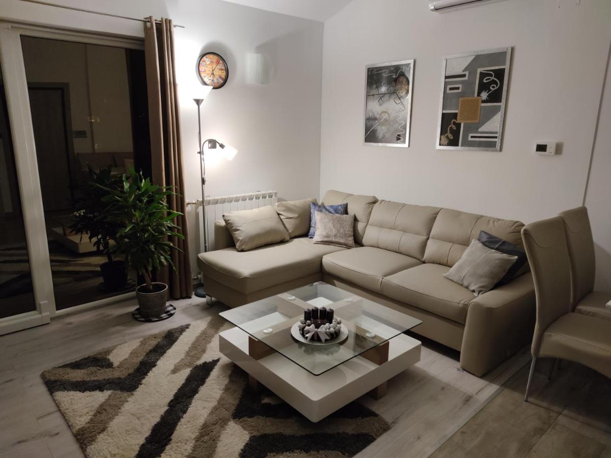 Apartments Battistutti - Free Private Parking Zagreb Extérieur photo